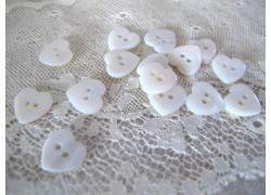 Perlmuttknöpfe Herzchen weiß