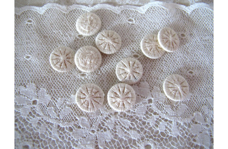 Zwirnknöpfe cremeweiß