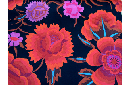 Quiltstoff Kaffe Baumwolle Stoff Fassett Blumen rot