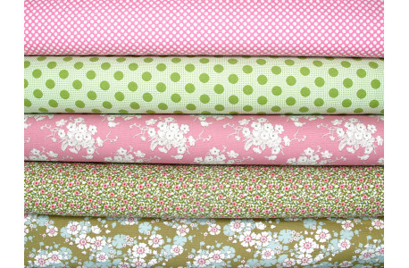 Tilda Stoffpaket Baumwolle Stoff Punkte Blümchen Blumen grün rosa 75075