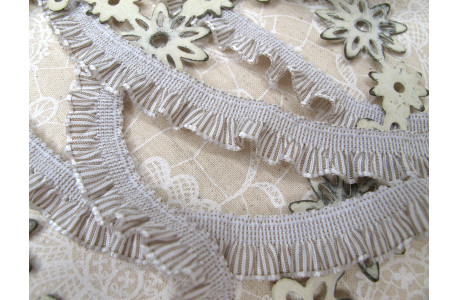 Rüschenband beige creme Streifen Borte Spitze Band Zierband Schmuckborte