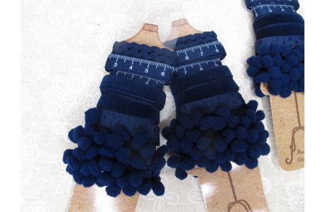 5 verschiedene Borten dunkelblau Bommelborte Zackenlitze Samtband