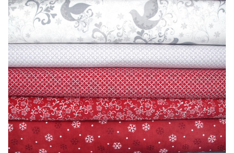 Stoffpaket Weihnachten Baumwolle Sterne Schneeflocken Vögeln silber Blumen grau rot