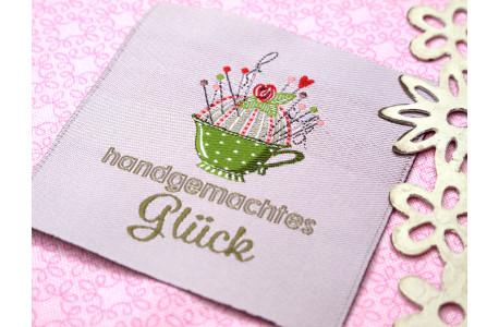Label acufactum Nadelkissen Patch Web-Etikett Aufnäher Deko handgemachtes Glück